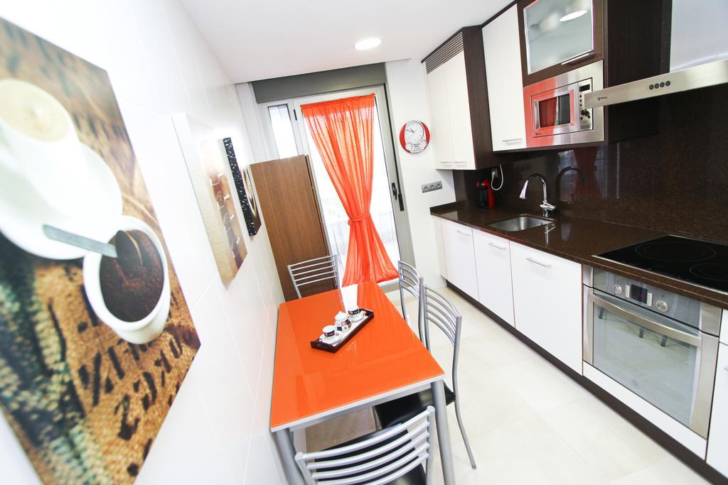 J Tramuntana Planet Costa Dorada Apartment Salou Phòng bức ảnh